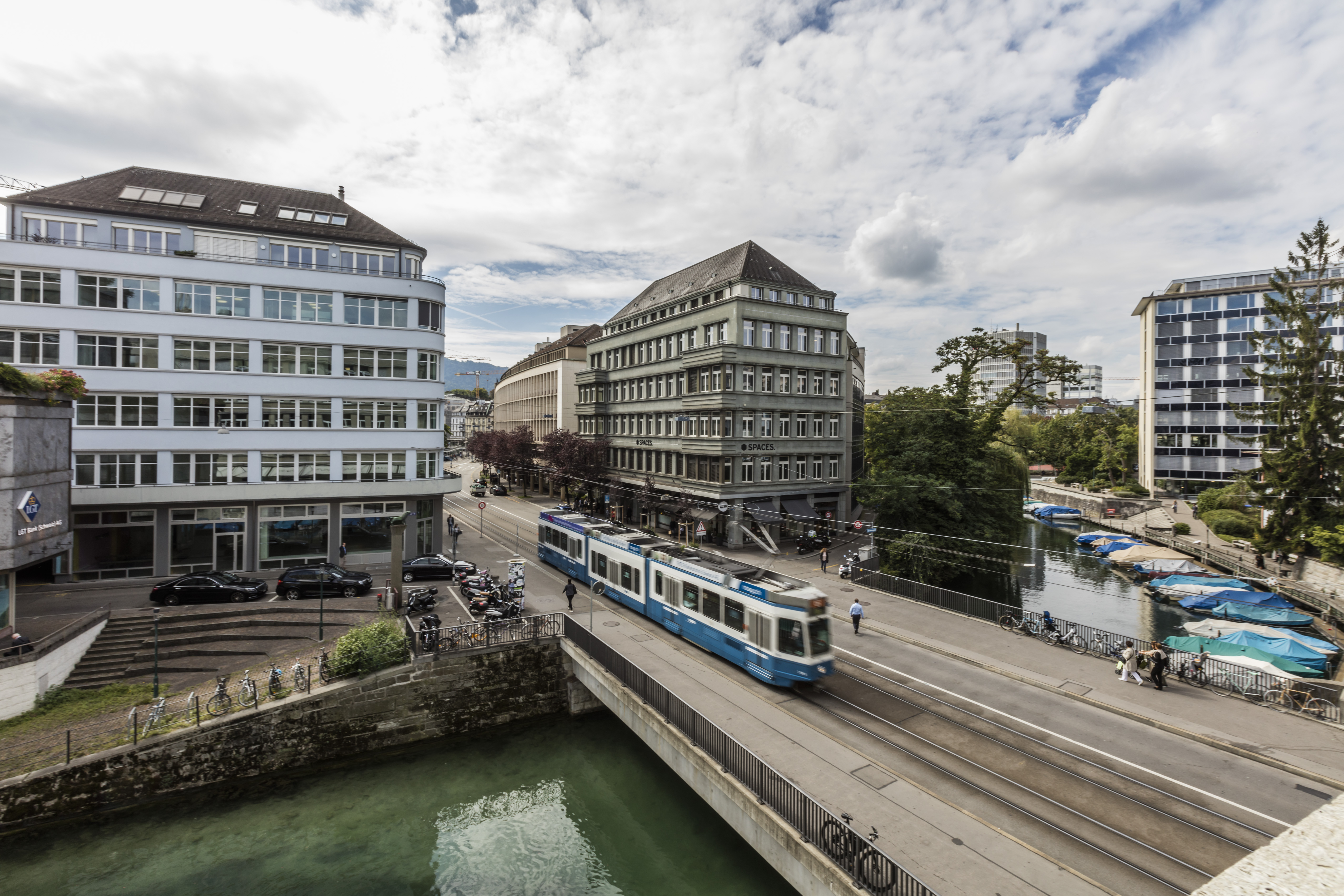 Alte Börse Zürich, Umgebung